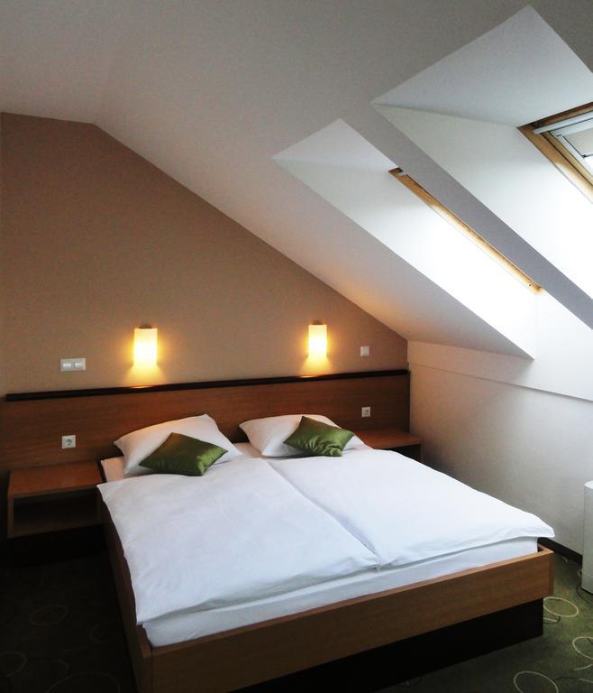 Hotel Bela Krajina Metlika Cameră foto