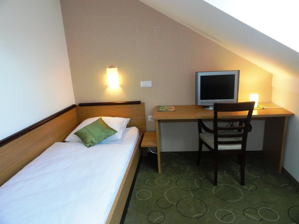 Hotel Bela Krajina Metlika Cameră foto